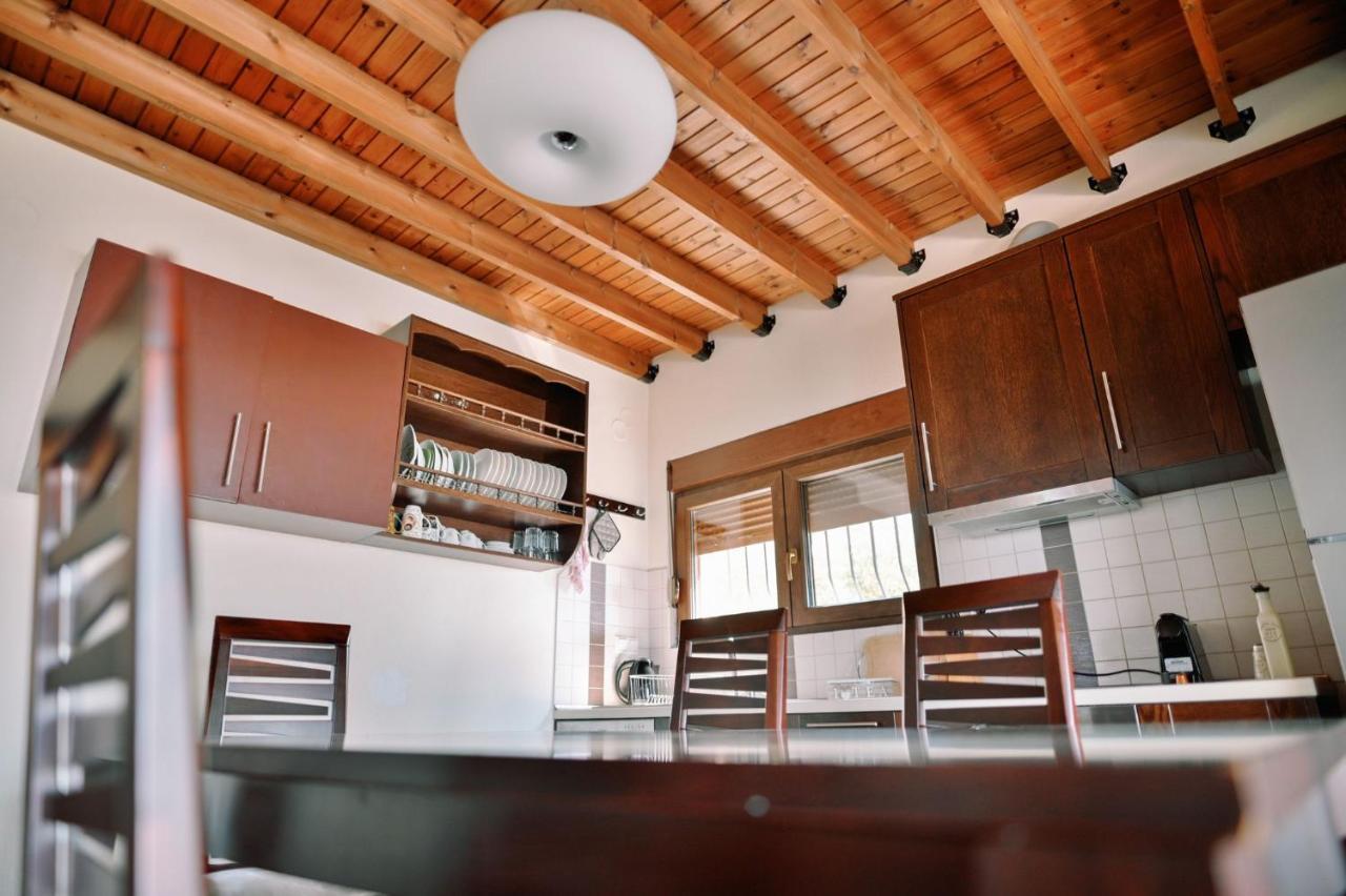 Aiolos Holiday home *